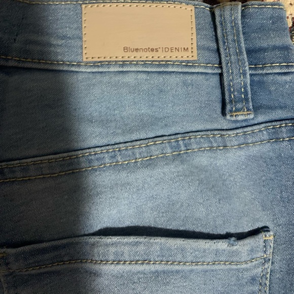 NWT flared jeans - Picture 7 of 8